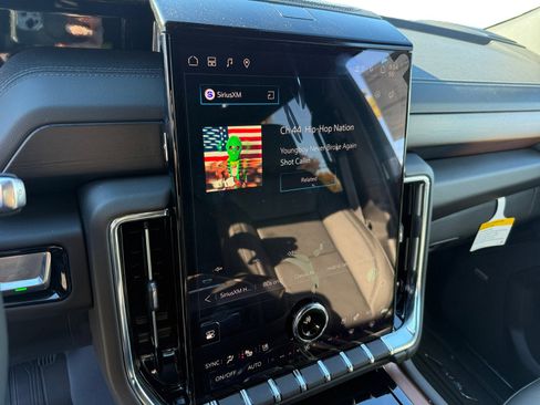 New 2026 GMC Yukon Denali w/ Sun & Power Step Package image 12