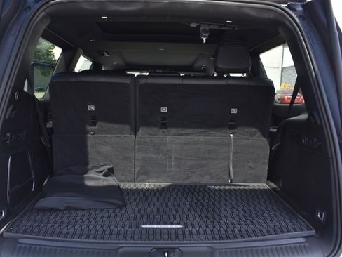 Used 2024 Jeep Wagoneer 4WD w/ Premium Group I image 37