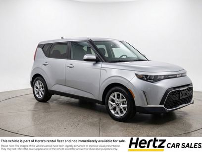 Used 2025 Kia Soul LX w/ LX Technology Package