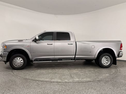 Used 2022 RAM 3500 Laramie w/ Max Tow Package AWD/4WD image 2
