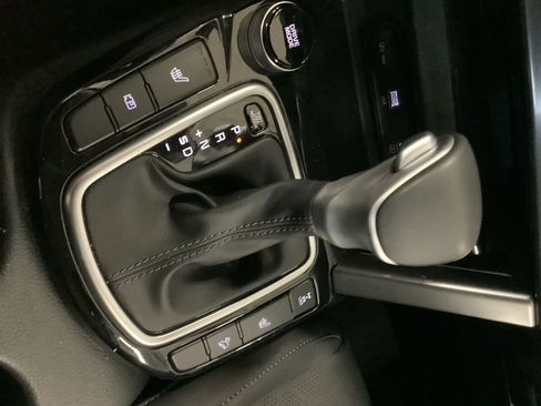 Certified 2024 Kia Seltos EX AWD/4WD image 13