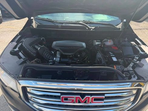 Used 2017 GMC Acadia SLT AWD/4WD image 24