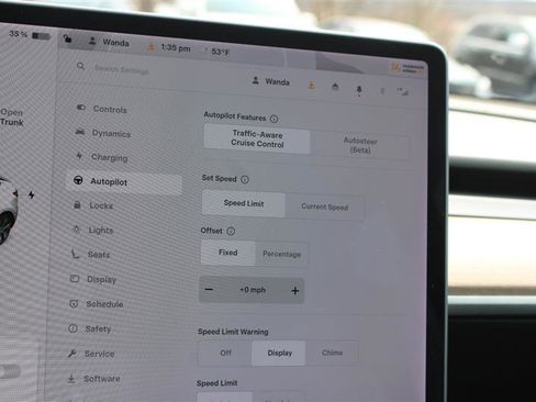 Used 2022 Tesla Model Y Long Range image 18