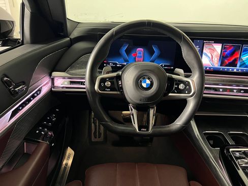 Certified 2023 BMW 760i xDrive w/ Executive Package image 25