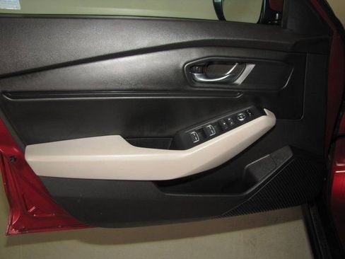 Certified 2024 Honda Accord EX image 12