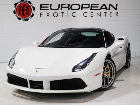 Used 2016 Ferrari 488 GTB image 4