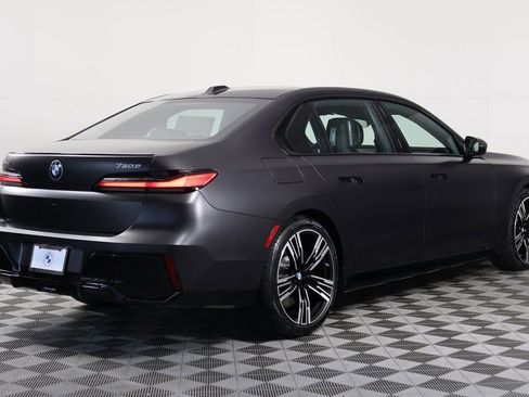 New 2026 BMW 750e xDrive w/ Executive Package image 2