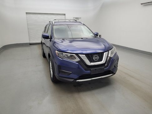 Used 2019 Nissan Rogue SV AWD/4WD image 14