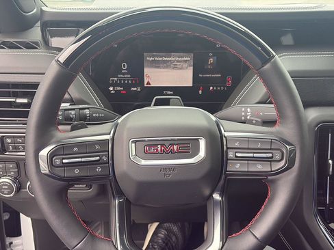Used 2026 GMC Yukon AT4 Ultimate AWD/4WD image 14