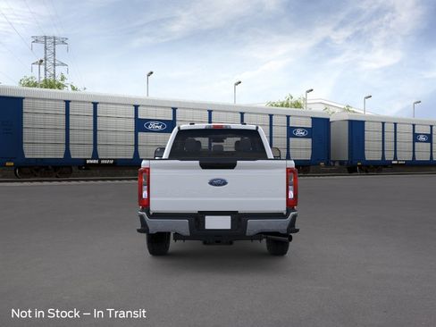 New 2026 Ford F250 XL w/ XL Off-Road Package AWD/4WD image 5
