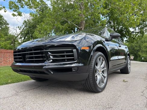 Used 2020 Porsche Cayenne AWD/4WD image 11