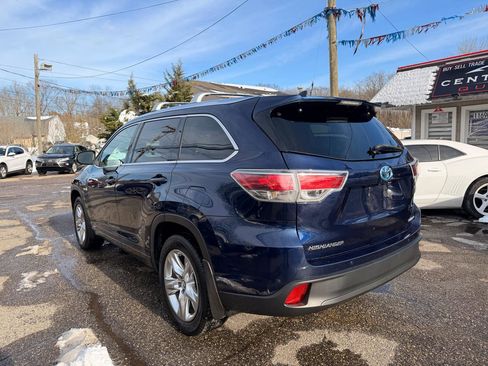 Used 2016 Toyota Highlander Limited Platinum image 4