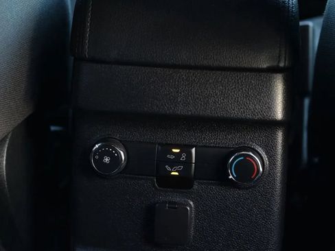 Used 2018 Ford Explorer XLT w/ Equipment Group 201A FWD image 59