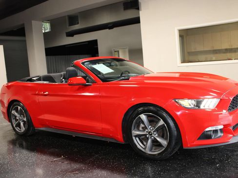 Used 2016 Ford Mustang Convertible w/ Equipment Group 051A RWD image 28