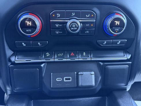 Used 2022 Chevrolet Silverado 1500 LT Trail Boss w/ Bed Protection Package image 10