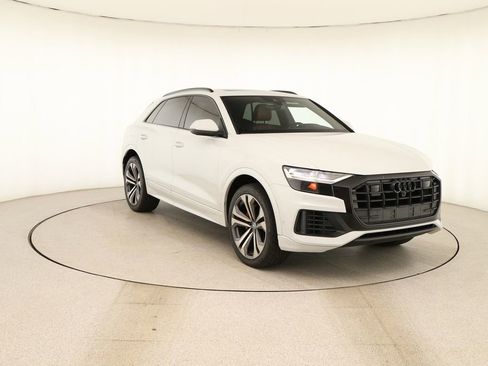 Used 2019 Audi Q8 Premium Plus w/ Premium Plus AWD/4WD image 9