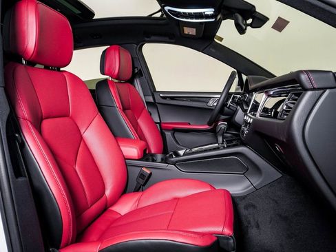 New 2026 Porsche Macan S image 15