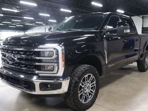 Used 2023 Ford F250 Lariat AWD/4WD image 1