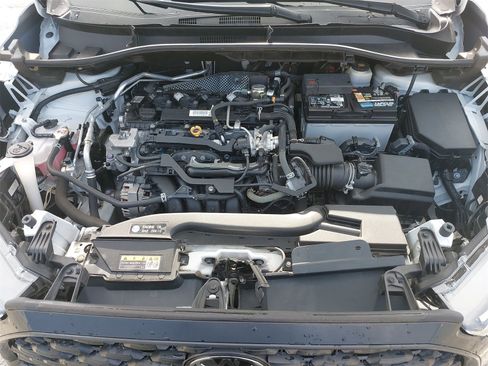 Used 2022 Toyota Corolla Cross L image 29