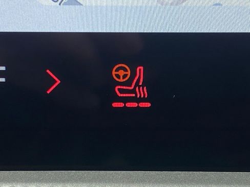 Used 2025 Ford Explorer Platinum w/ LUX Leather Package image 28