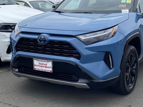 Certified 2022 Toyota RAV4 XSE AWD/4WD image 7