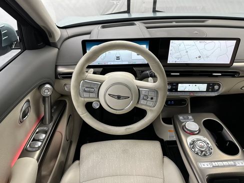 Used 2023 Genesis GV60 Advanced AWD/4WD image 25