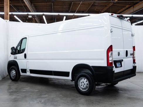 Used 2019 RAM ProMaster 2500 FWD image 4