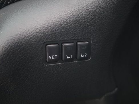 Used 2020 Nissan Rogue SL AWD/4WD image 15