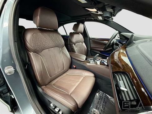 Used 2018 BMW 540i RWD image 32