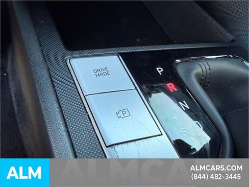 Used 2023 Hyundai Elantra SEL FWD image 17
