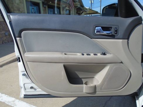 Used 2012 Ford Fusion S FWD image 25