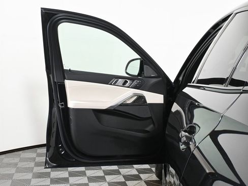 Used 2024 BMW X6 M60i w/ Dynamic Handling Package AWD/4WD image 29