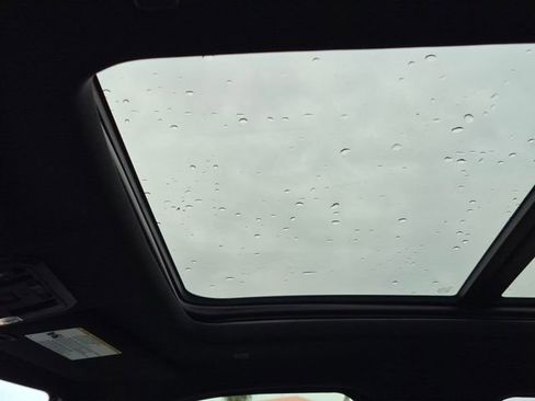 Used 2025 Toyota Tundra Limited image 14