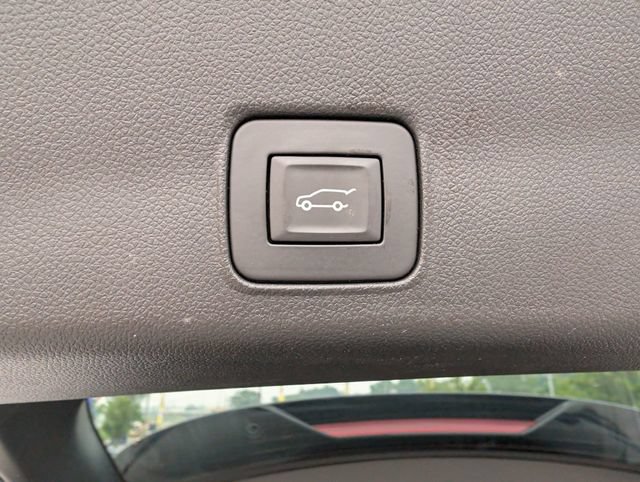 Used 2023 Chevrolet TrailBlazer RS w/ Sun and Liftgate Package AWD/4WD image 20
