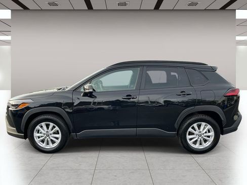 Used 2026 Toyota Corolla Cross LE FWD image 7