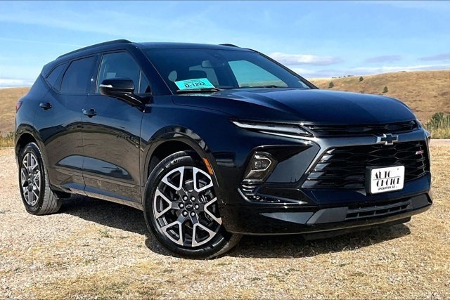 Used 2025 Chevrolet Blazer RS AWD/4WD image 3