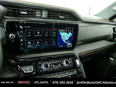 Used 2025 GMC Sierra 2500 AT4 w/ AT4 Premium Plus Package AWD/4WD image 13
