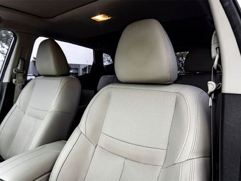 Used 2020 Nissan Rogue Sport SL w/ Premium Package image 13