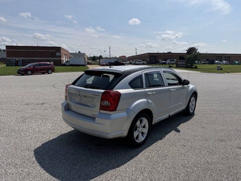 Used 2011 Dodge Caliber Uptown w/ Driver Convenience Group FWD image 3
