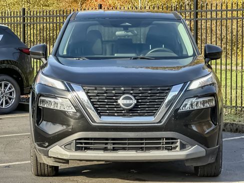 Used 2023 Nissan Rogue SV image 9