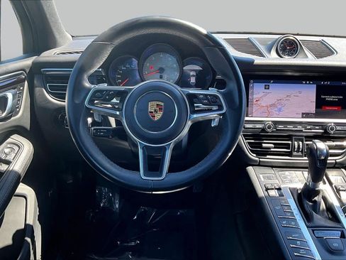 Used 2021 Porsche Macan S AWD/4WD image 6
