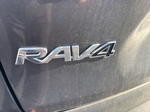 Used 2025 Toyota RAV4 XLE image 8