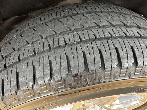 Used 2018 GMC Yukon SLT w/ Open Road Package image 9