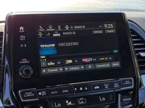 Used 2023 Honda Odyssey Touring image 28