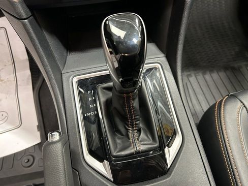 Used 2019 Subaru Crosstrek 2.0i Limited w/ Moonroof Package w/Navigation image 16