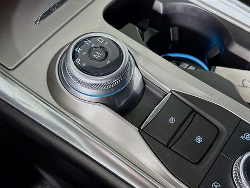 Certified 2021 Ford Explorer Platinum w/ Equipment Group 601A image 19