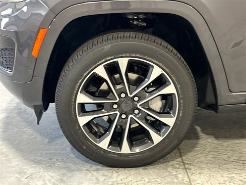 New 2025 Jeep Grand Cherokee Overland w/ Adv Protech Group III image 11