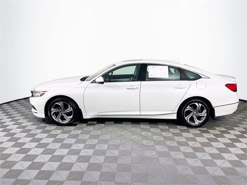 Used 2018 Honda Accord EX image 5