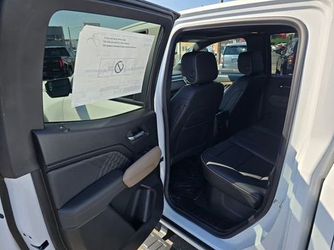 New 2026 GMC Canyon Denali AWD/4WD image 15