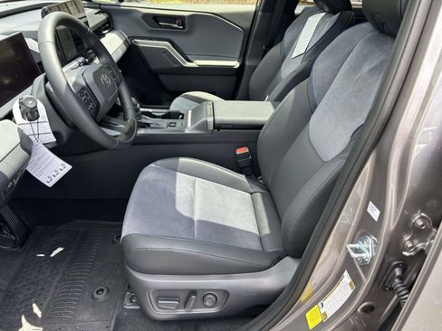 New 2026 Toyota RAV4 XSE w/ Weather Package AWD/4WD image 15